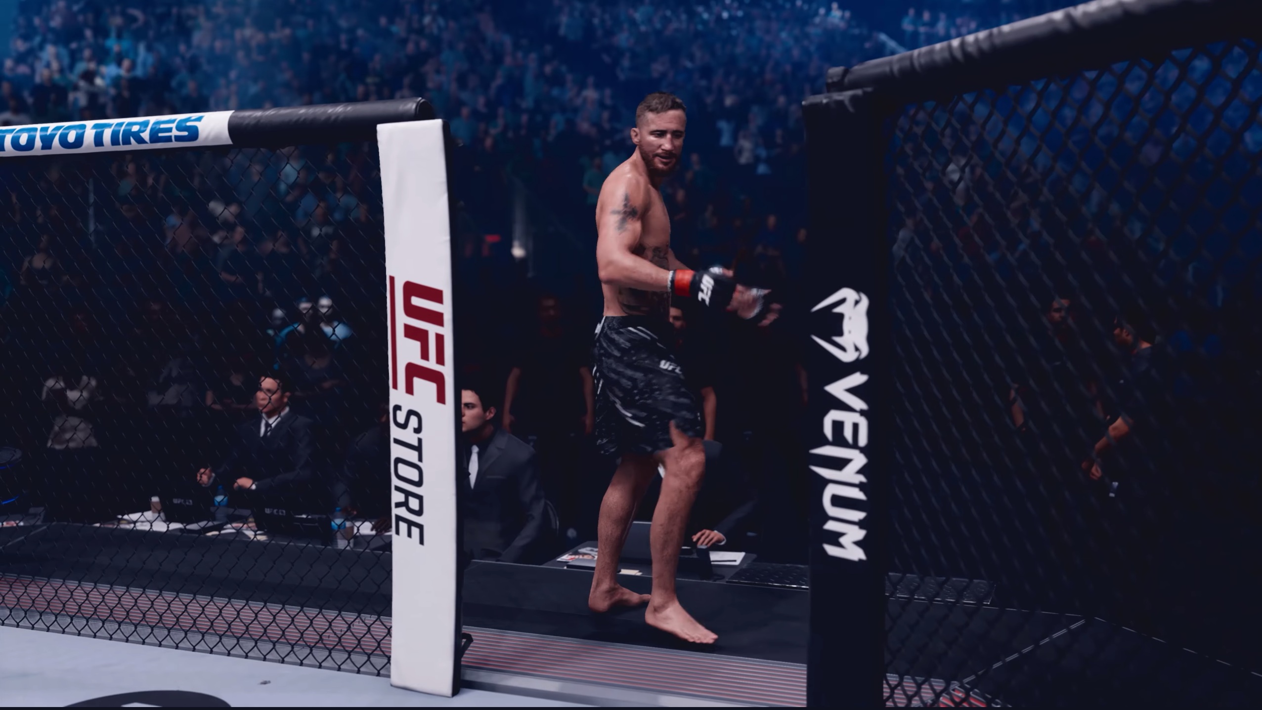 EA SPORTS UFC 6 PC Gameplay – Visuale ravvicinata durante uno scambio di pugni a terra nell'Ottagono
